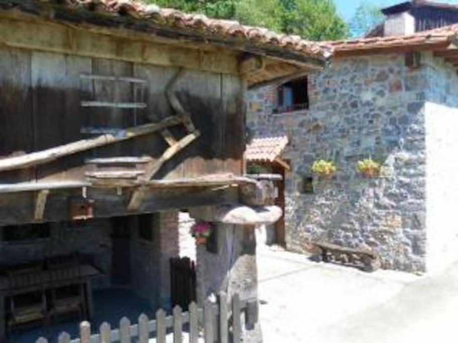 Casa Rural El Cotu En Onís Eksteriør billede